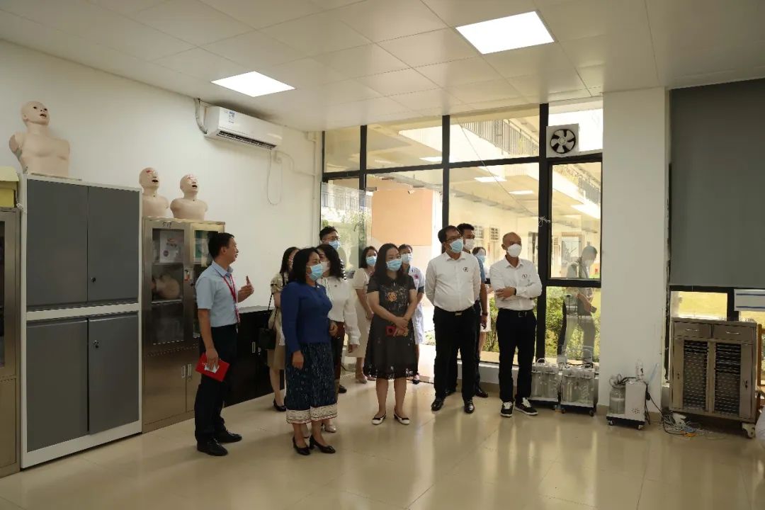 ���������������͹�פ���������¹� ɳ��Ƽ������һ��ݰ�ٹ㶫��������ְҵ����ѧԺ�������5.jpg