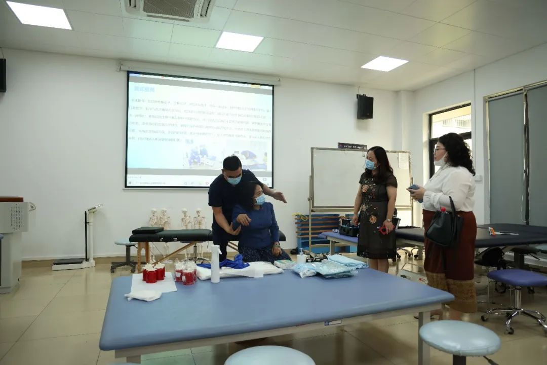 ���������������͹�פ���������¹� ɳ��Ƽ������һ��ݰ�ٹ㶫��������ְҵ����ѧԺ�������6.jpg