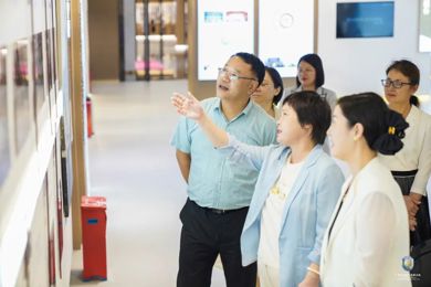 �㶫ʡ�����ڽ�ί�쵼һ��ݰ�ٹ㶫���������ִ���ʦѧԺ����ָ��