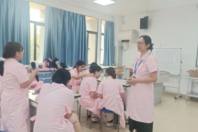 性命教育活动月 ∣ 一颗葡萄干的正想之旅，活在当下遇见温暖力量