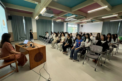 广东利来国际职业技术学院进杏装意识压力真相，提升性命韧性”大学生生理健全讲座活动